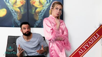 Sarışın Milf, Üvey Oğluna Külodundan Daha İyi Birşey Veriyor Türkçe Altyazılı Porno - Olgun - Milf